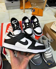 Branded Sneakers Pallets image 0