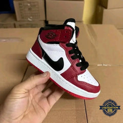 Nike Kids Shoes Pallets image 0