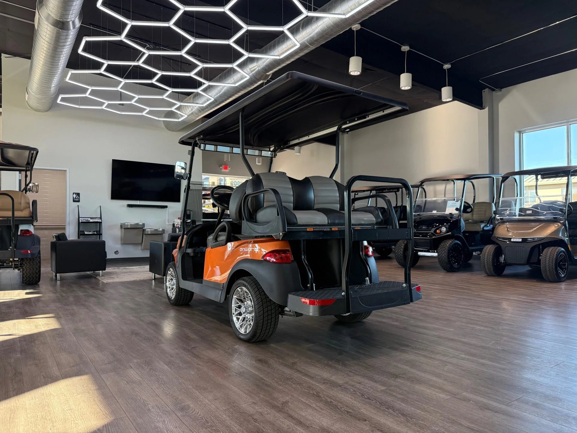 2023 Club Car Onward 4 Passenger Golf Cart for Sale image 4