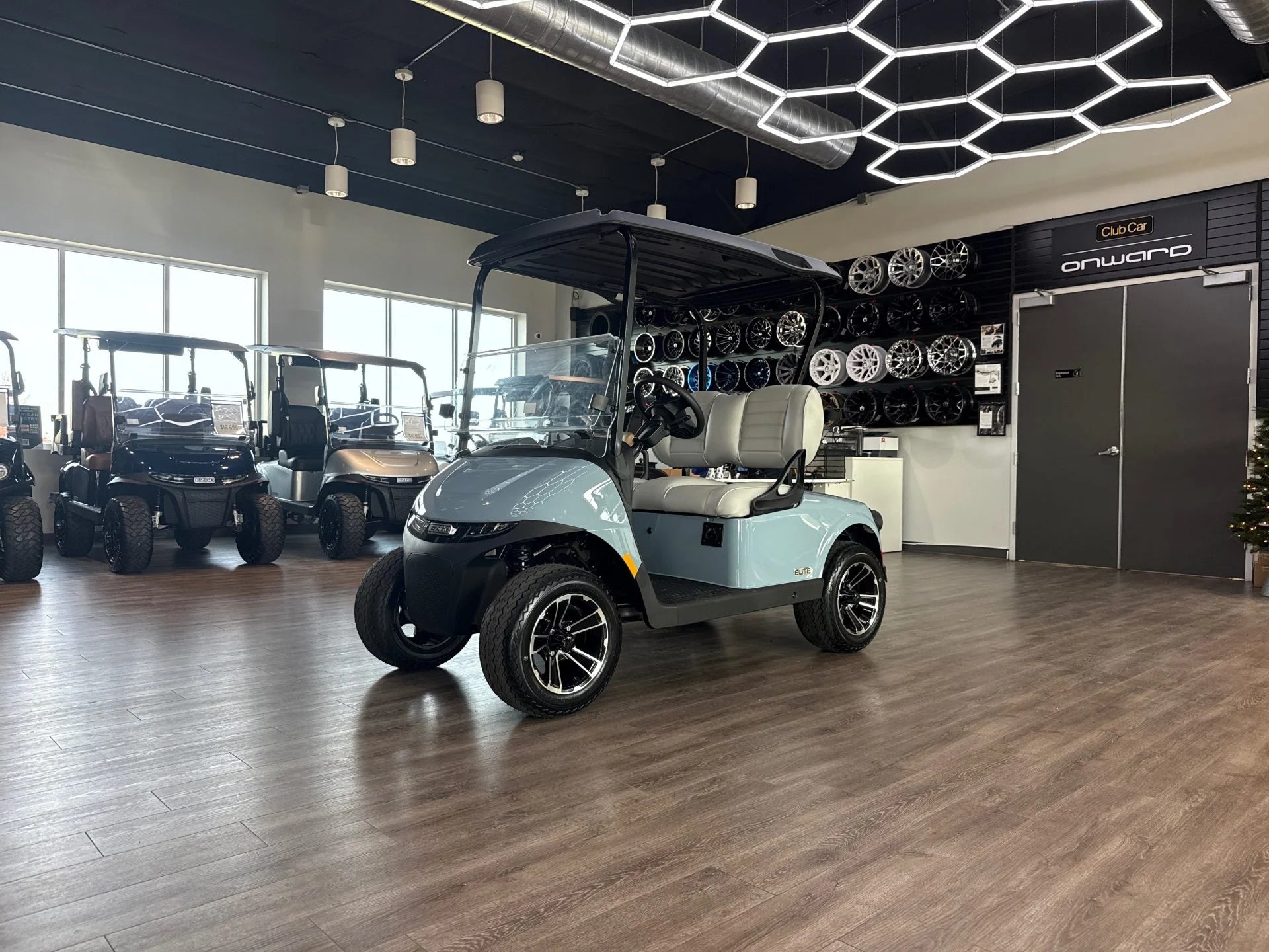 2026 E-Z-GO RXV 2 Golf Cart for Sale image 2