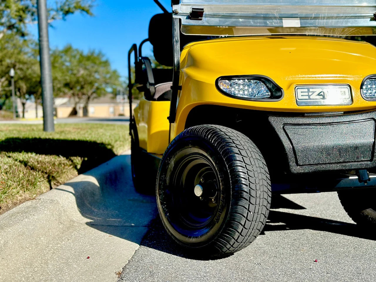 2014 E-Z-GO TXT Golf Cart for Sale image 7