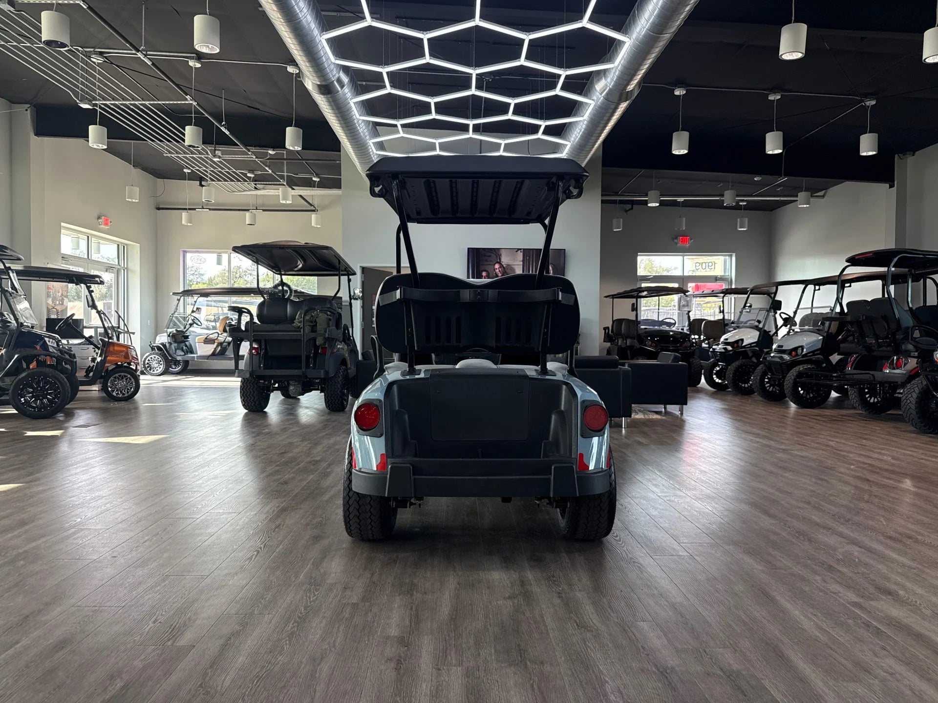 2026 E-Z-GO RXV 2 Golf Cart for Sale image 5