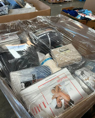 bed comforter Pallet image 0