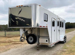 2007 Featherlite 3 horse slant load trailer image 0