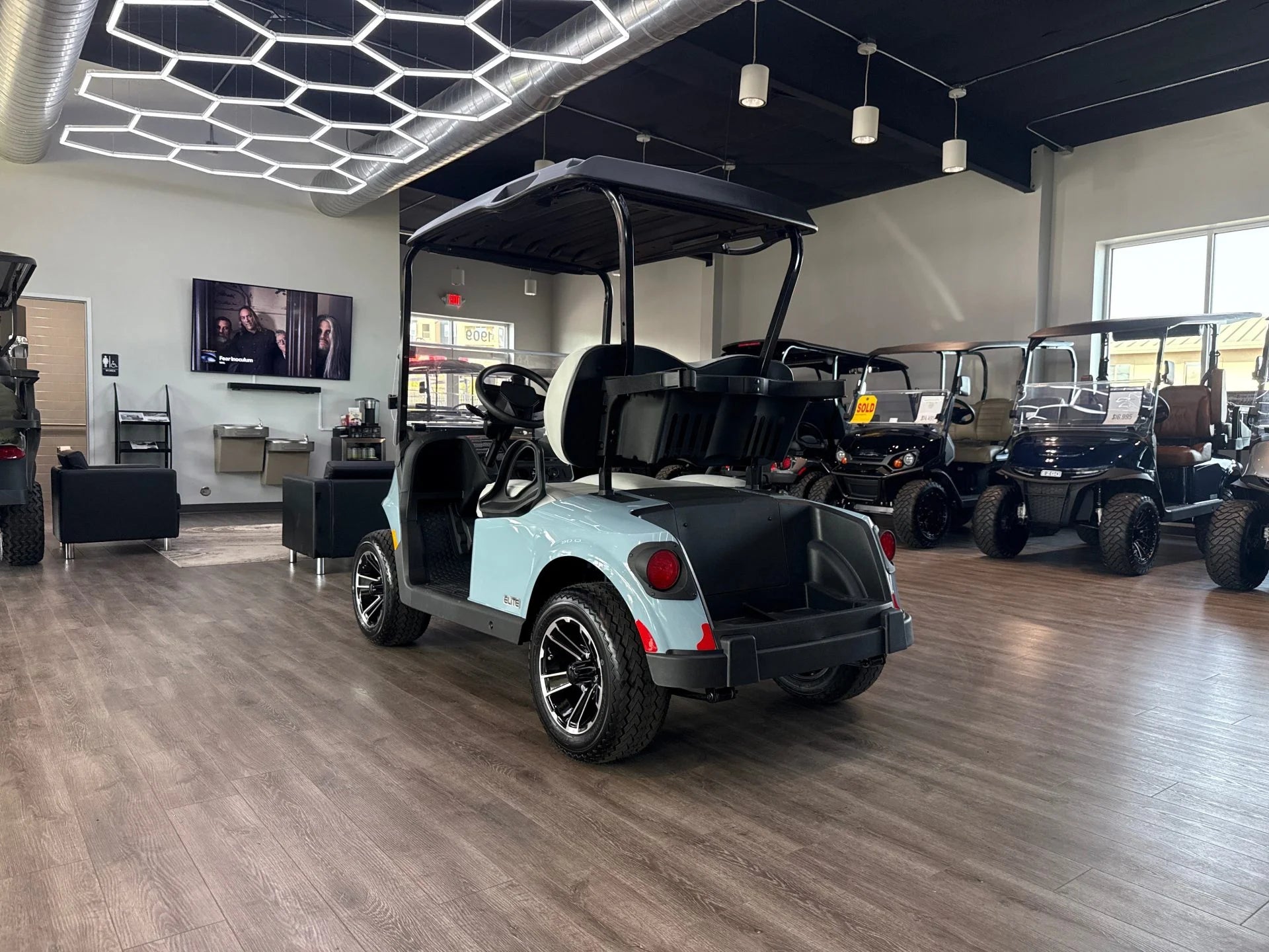 2026 E-Z-GO RXV 2 Golf Cart for Sale image 4