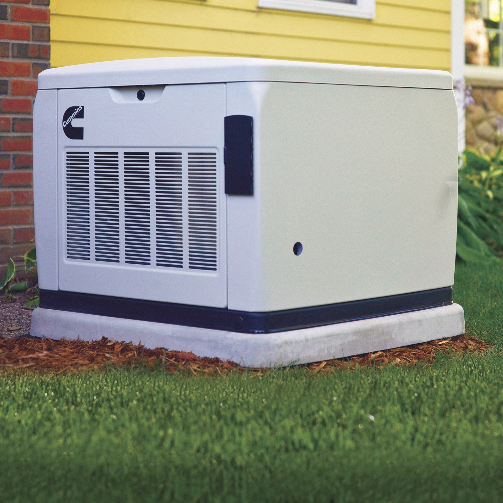 Cummins Power, QuietConnect Air-Cooled Home Standby Generator and 200A ATS, Rated Kilowatts LP 20 Rated Kilowatts NG 18 Model# RS20ACE Extreme Cold with 200A SE ATS image 2