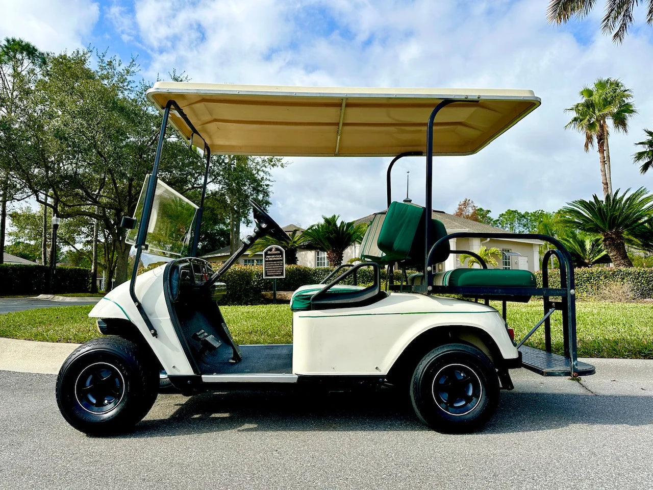 2003 E-Z-GO TXT Golf Cart for Sale image 1