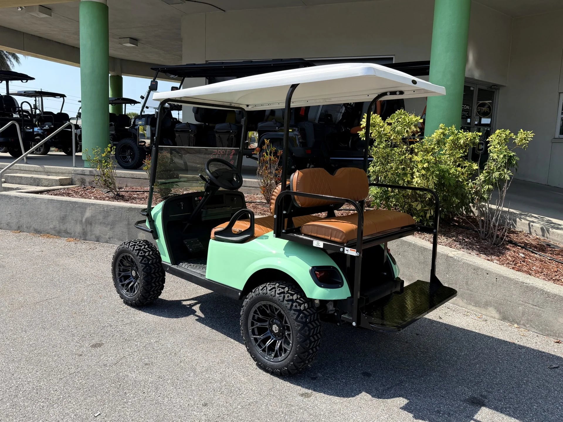 2022 E-Z-GO TXT Elite Lithium Golf Cart for Sale image 1